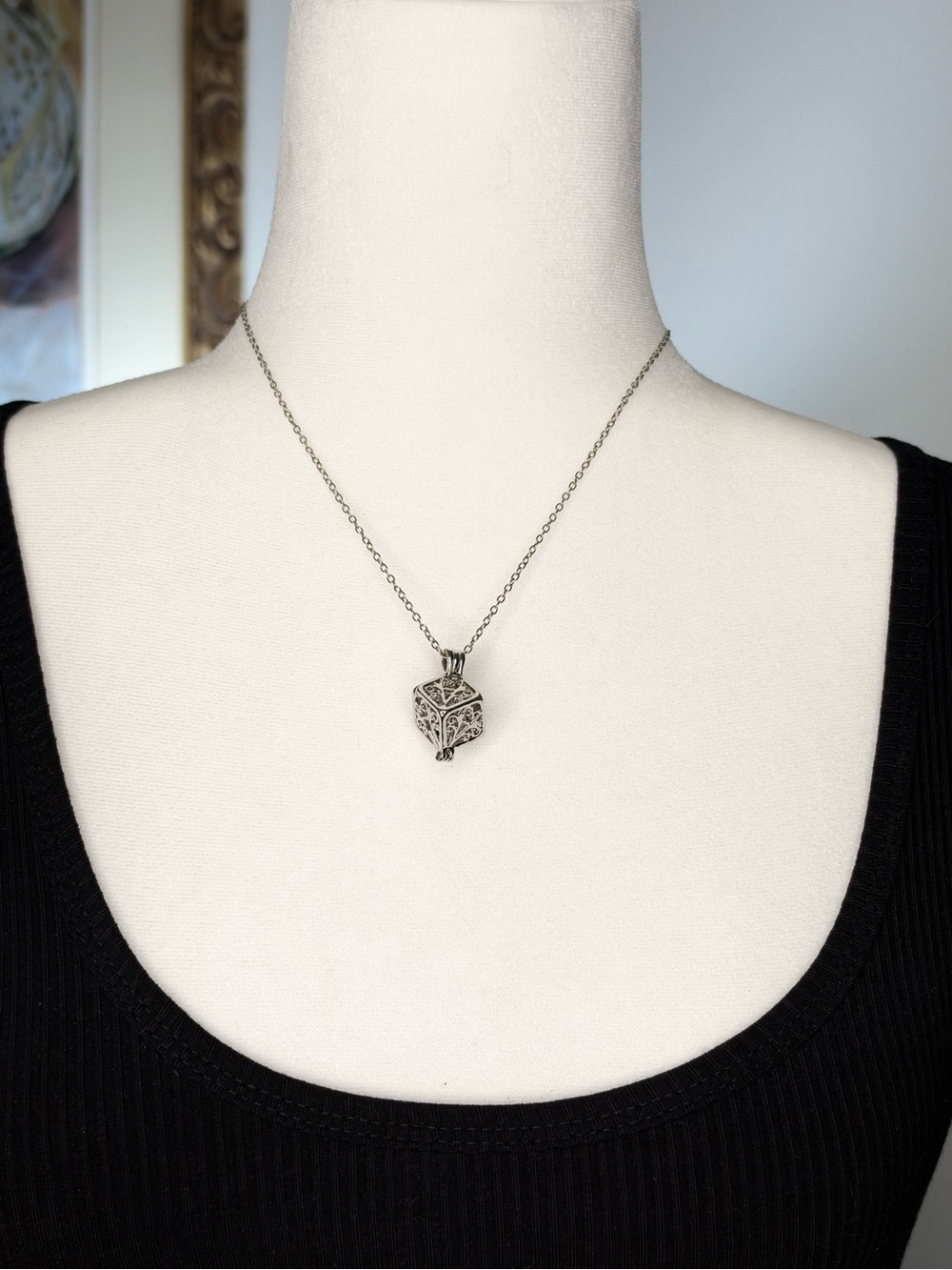 Silver Tone Filigree Prayer Box Pendant Necklace Opens 18” Lobster Clasp
